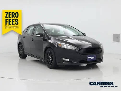 2016 Ford Focus SE FWD photo