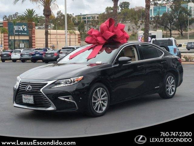 2016 Lexus ES Hybrid FWD photo