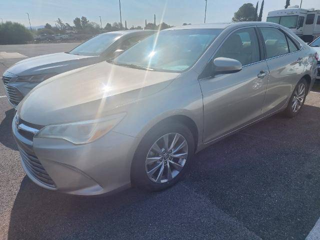 2015 Toyota Camry XLE FWD photo