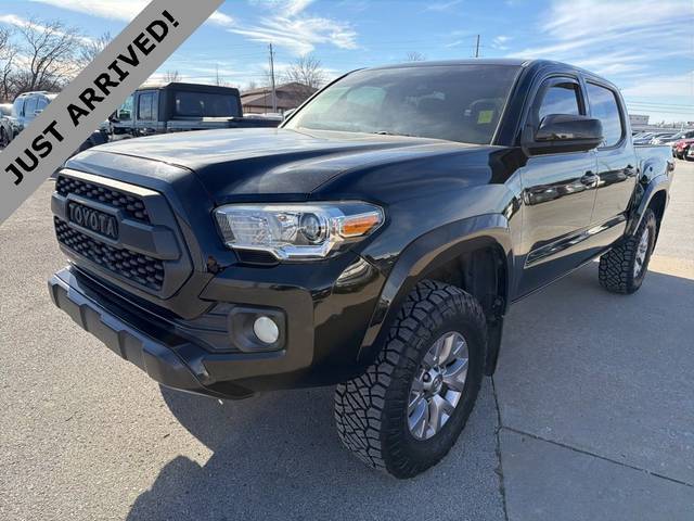 2016 Toyota Tacoma SR5 4WD photo