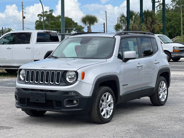 2016 Jeep Renegade Latitude 4WD photo