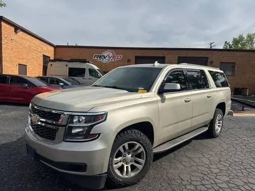 2016 Chevrolet Suburban LT 4WD photo