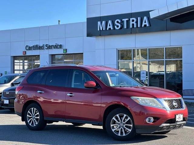 2016 Nissan Pathfinder SV 4WD photo