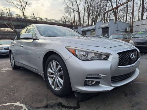2015 Infiniti Q50 Premium AWD photo