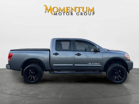 2015 Nissan Titan SV 4WD photo