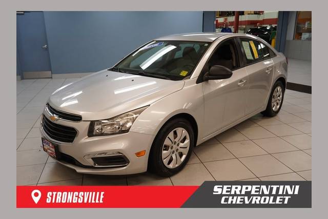 2016 Chevrolet Cruze LS FWD photo