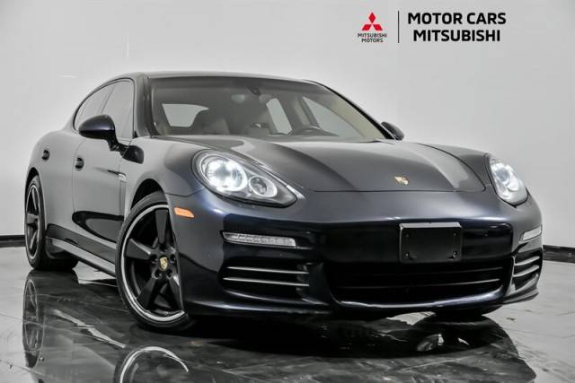 2016 Porsche Panamera 4 AWD photo
