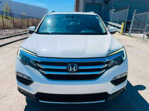 2016 Honda Pilot Touring AWD photo