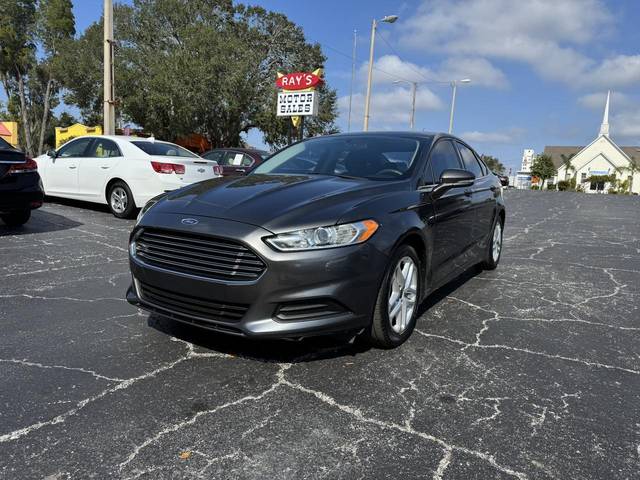 2016 Ford Fusion SE FWD photo