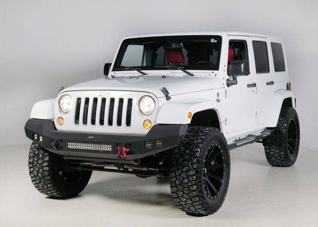 2016 Jeep Wrangler Unlimited Sahara 4WD photo