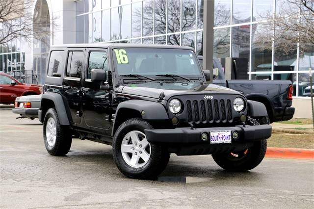 2016 Jeep Wrangler Unlimited Sport 4WD photo