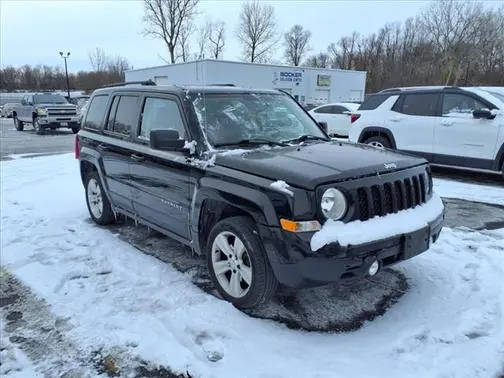 2016 Jeep Patriot Latitude FWD photo