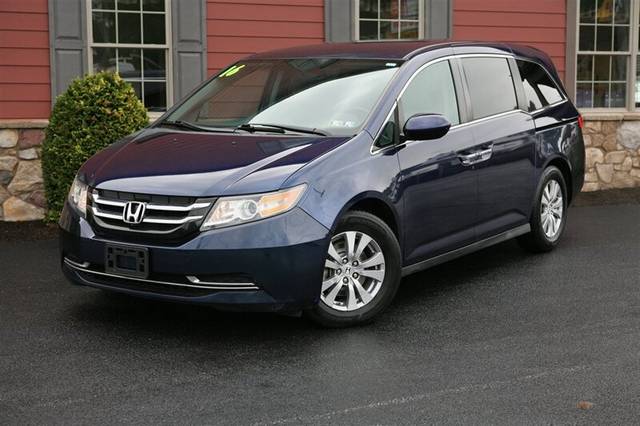 2016 Honda Odyssey SE FWD photo