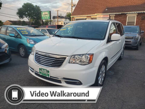 2015 Chrysler Town and Country Touring FWD photo