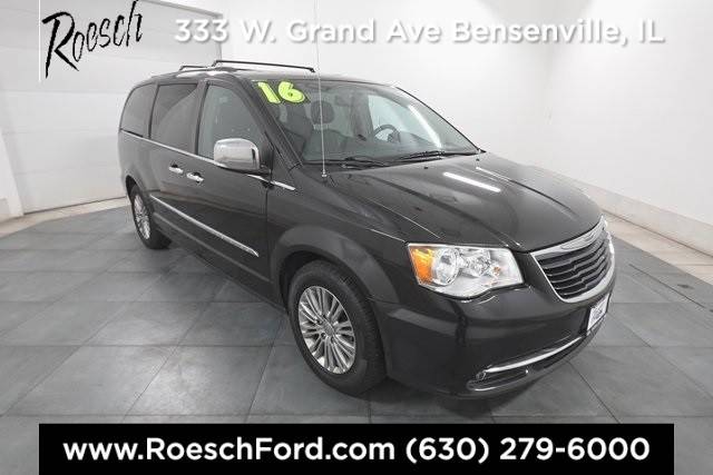 2016 Chrysler Town and Country Touring-L Anniversary Edition FWD photo