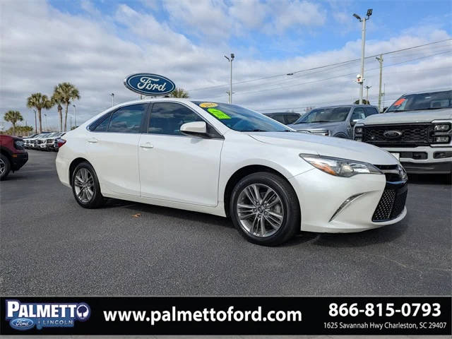 2016 Toyota Camry SE FWD photo