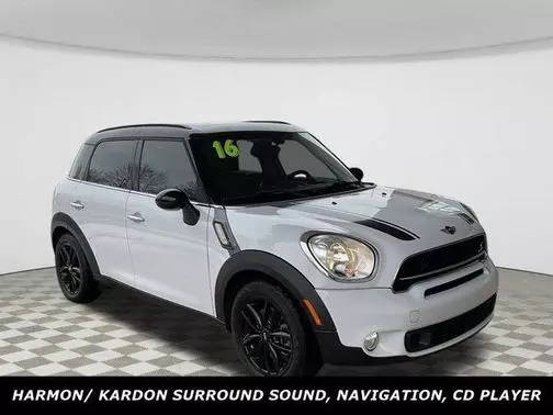 2016 MINI Countryman S FWD photo