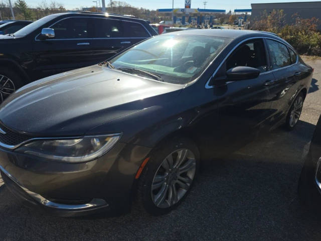 2015 Chrysler 200 Limited FWD photo