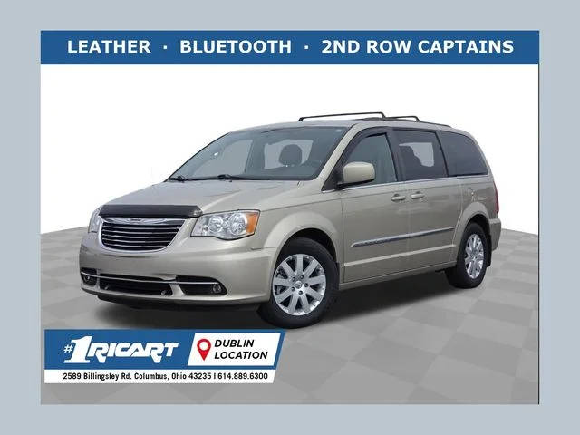 2015 Chrysler Town and Country Touring FWD photo