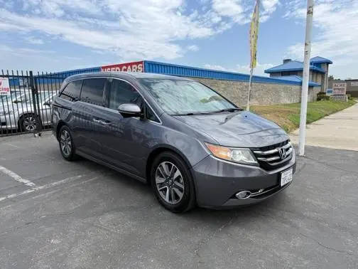 2016 Honda Odyssey Touring Elite FWD photo
