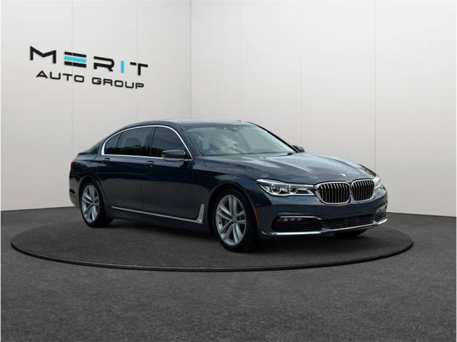 2016 BMW 7 Series 750i RWD photo