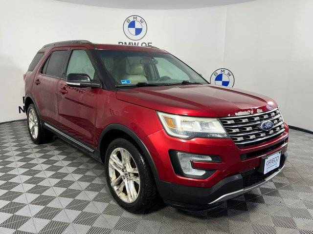 2016 Ford Explorer XLT 4WD photo