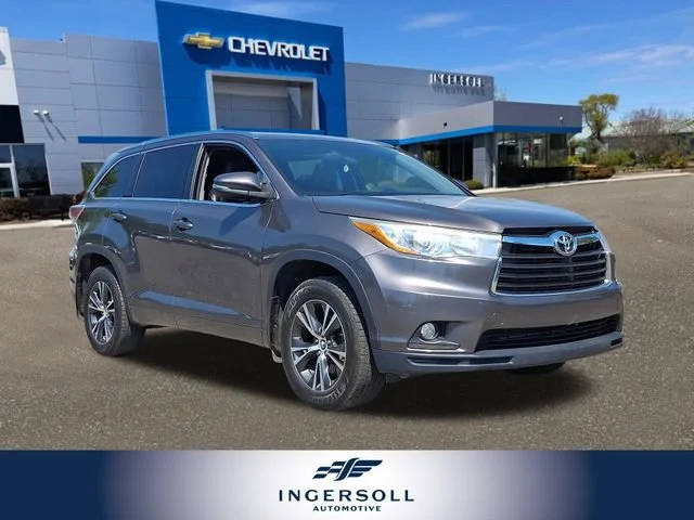 2016 Toyota Highlander XLE AWD photo