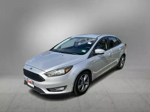 2016 Ford Focus SE FWD photo