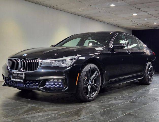 2016 BMW 7 Series 740i RWD photo