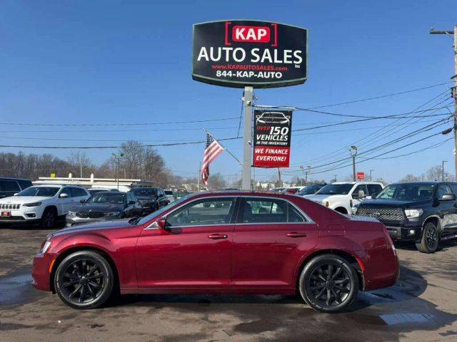 2016 Chrysler 300 Limited AWD photo