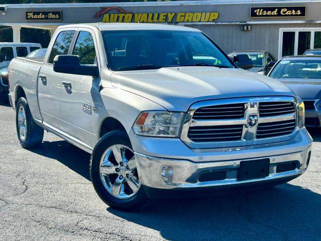 2016 Ram 1500 Big Horn 4WD photo