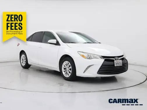 2015 Toyota Camry LE FWD photo