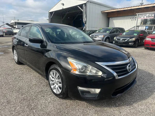 2015 Nissan Altima 2.5 S FWD photo