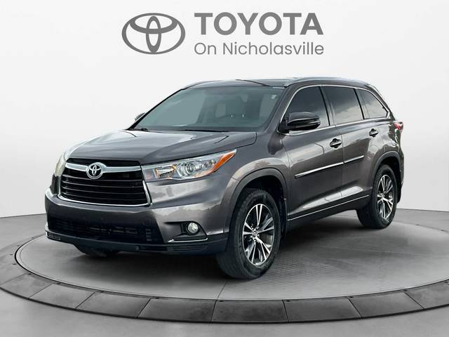 2016 Toyota Highlander XLE AWD photo