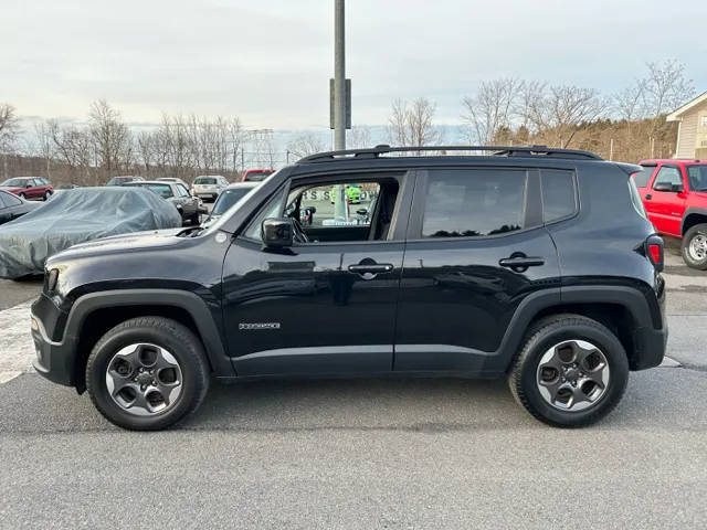 2016 Jeep Renegade Latitude 4WD photo