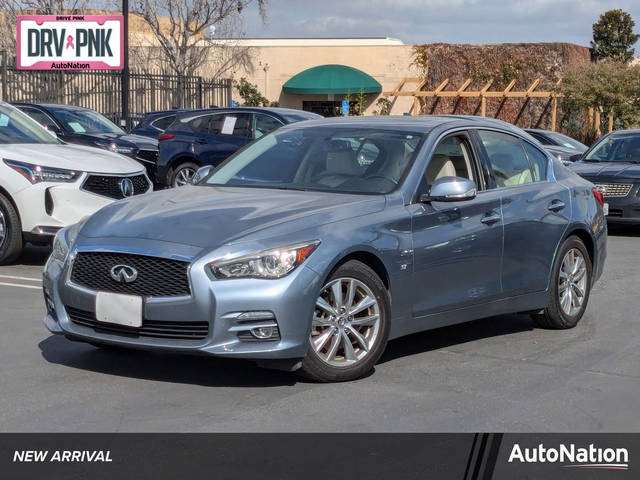 2015 Infiniti Q50 Premium RWD photo