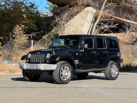 2015 Jeep Wrangler Unlimited Sahara 4WD photo