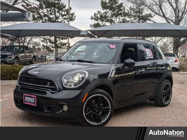 2016 MINI Countryman S FWD photo