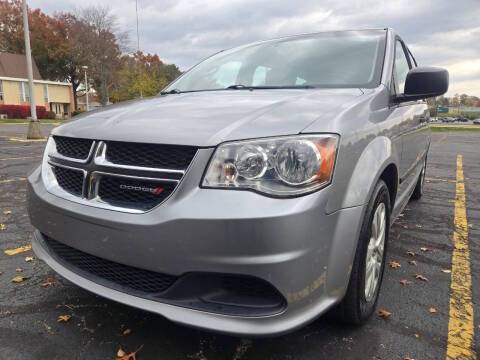 2016 Dodge Grand Caravan American Value Pkg FWD photo