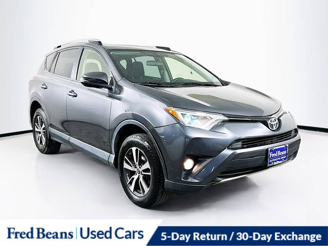 2016 Toyota RAV4 XLE AWD photo