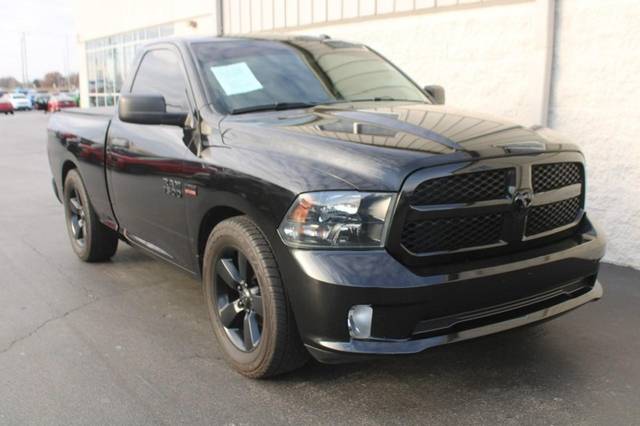 2016 Ram 1500 Express RWD photo