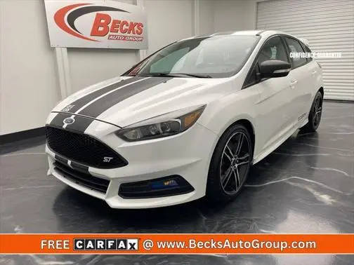 2016 Ford Focus ST FWD photo