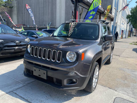 2016 Jeep Renegade Latitude 4WD photo