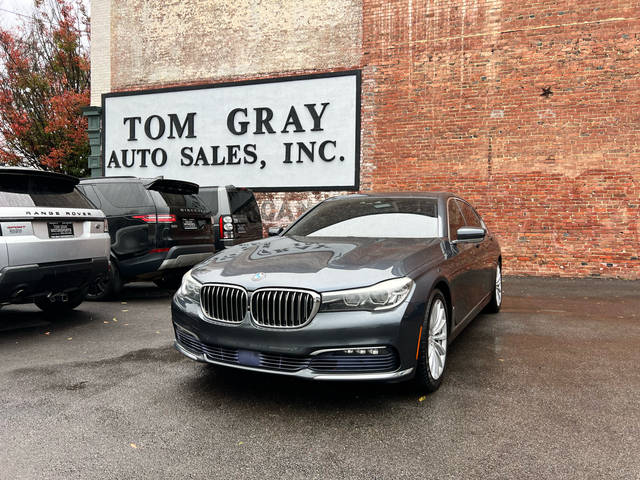 2016 BMW 7 Series 740i RWD photo