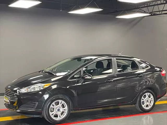 2015 Ford Fiesta SE FWD photo