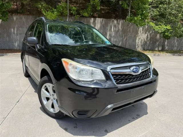 2015 Subaru Forester 2.5i AWD photo