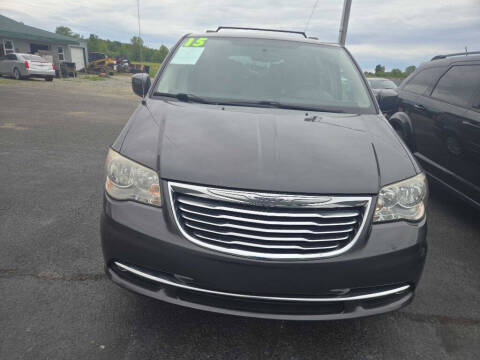 2015 Chrysler Town and Country Touring FWD photo