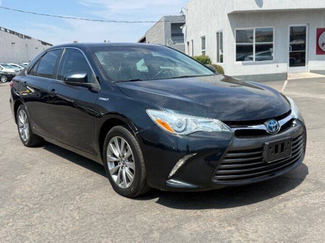 2016 Toyota Camry XLE FWD photo