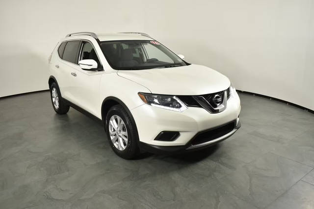 2016 Nissan Rogue SV FWD photo