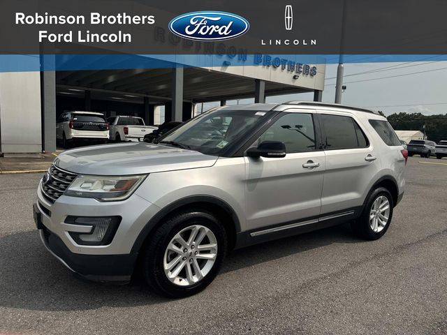 2016 Ford Explorer XLT FWD photo